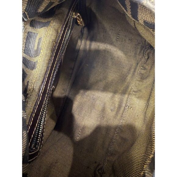 Fendi Women Pre-Loved Bag Very Good Condition - Picture 7 of 8